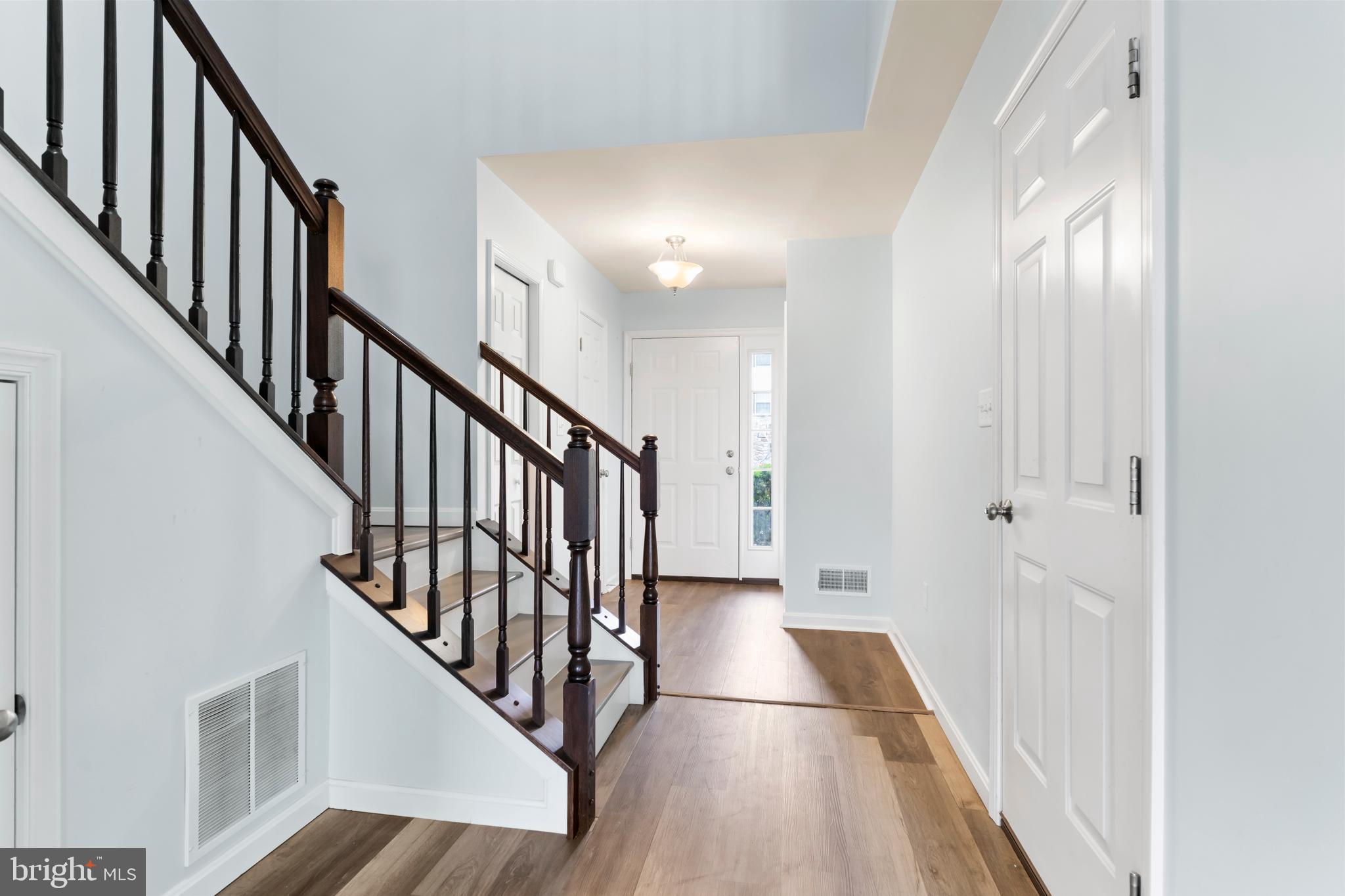 MELBOURNE PLACE - Residential Lease