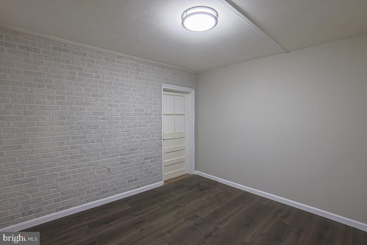 PARKVILLE - Residential