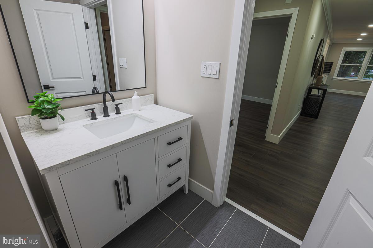 PARKVILLE - Residential