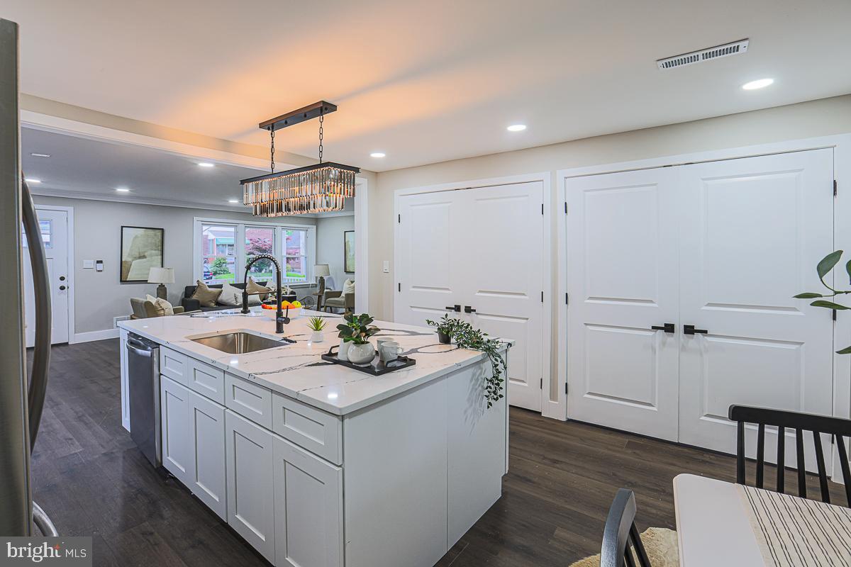 PARKVILLE - Residential