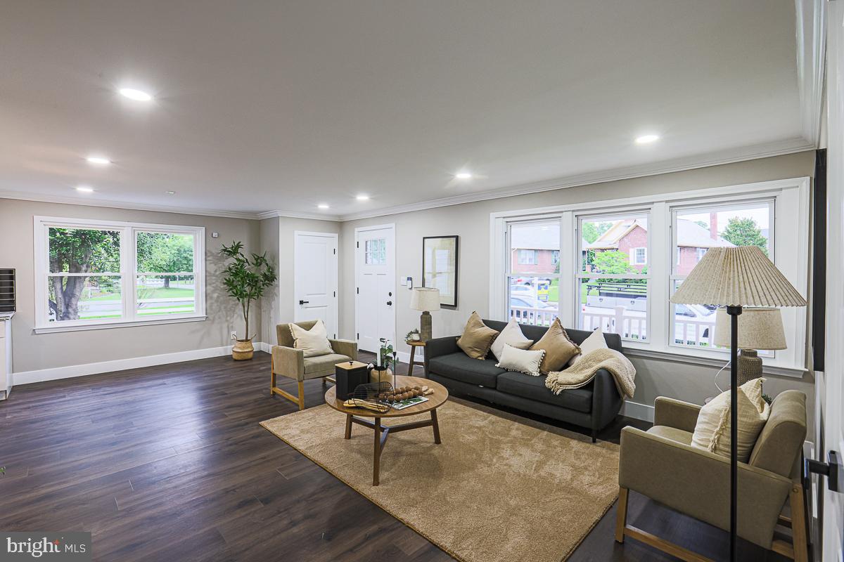 PARKVILLE - Residential