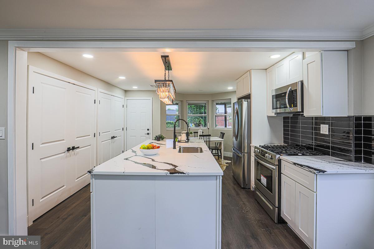 PARKVILLE - Residential