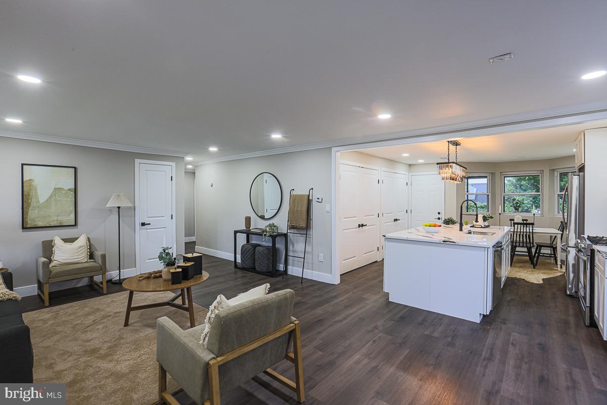 PARKVILLE - Residential