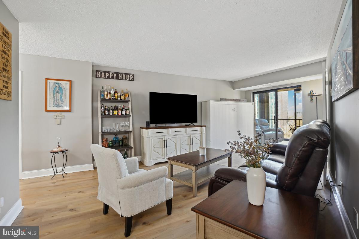 5904 MOUNT EAGLE DRIVE 1003