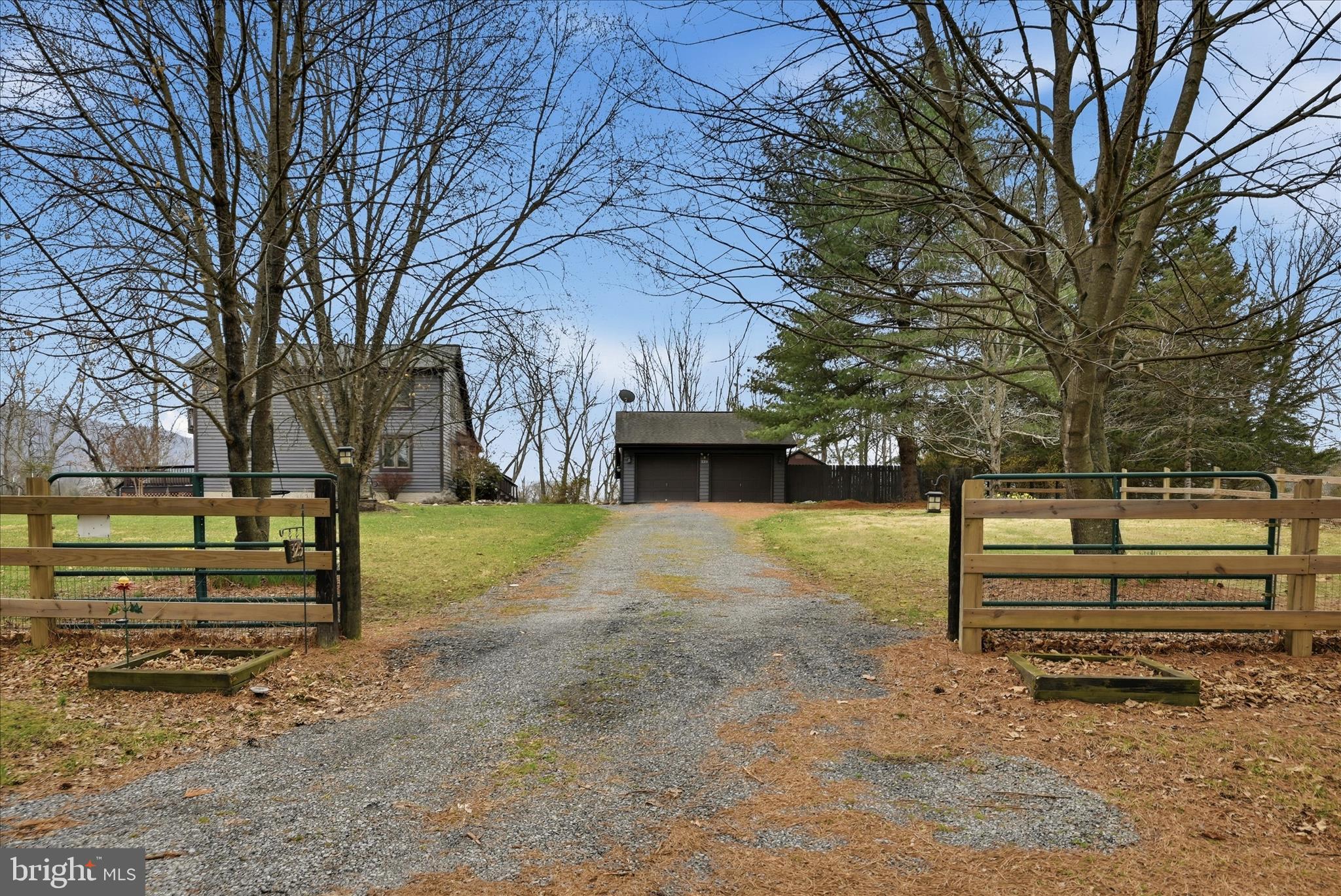 FOX RIDGE FARMS - Residential