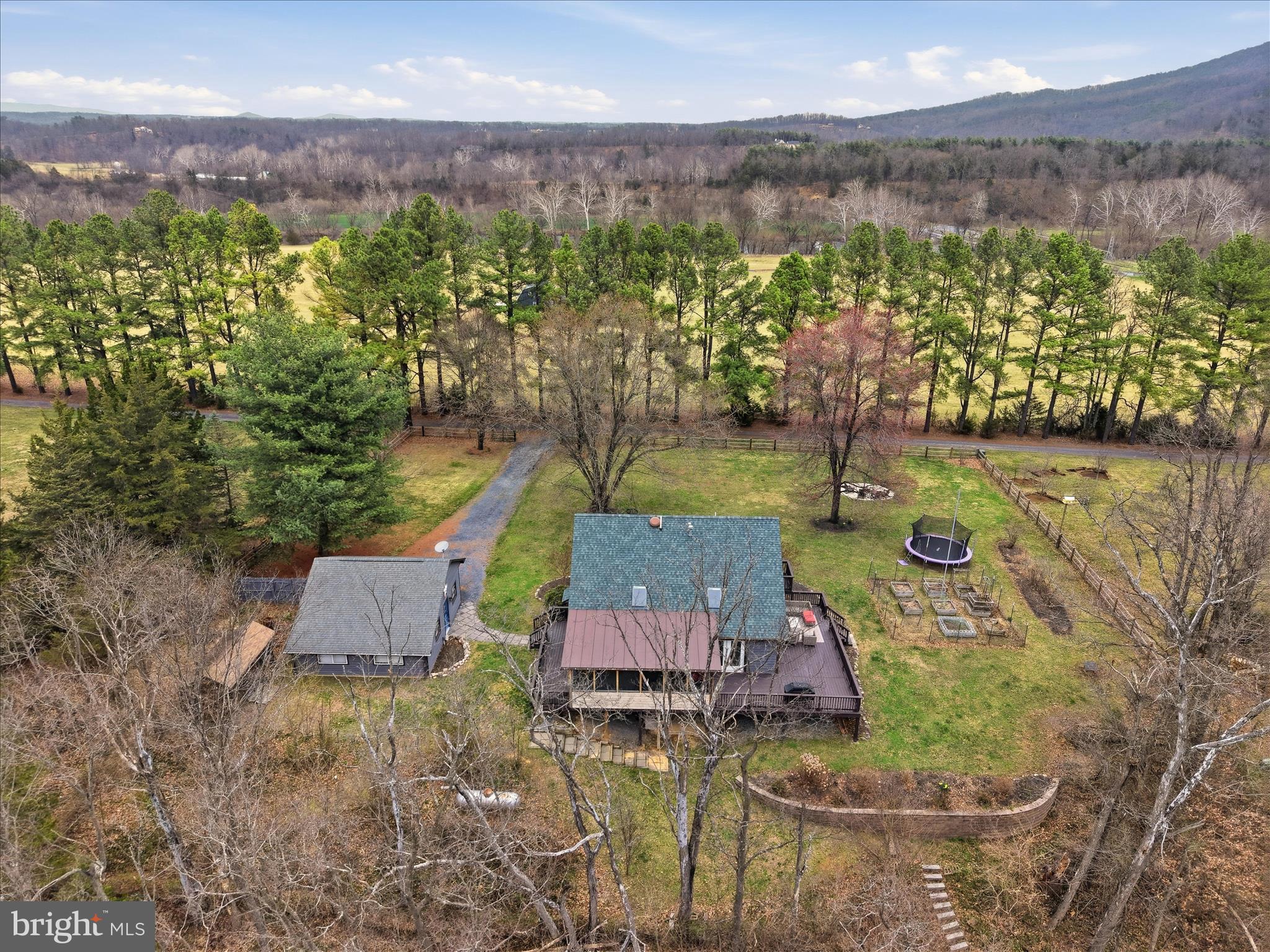 FOX RIDGE FARMS - Residential