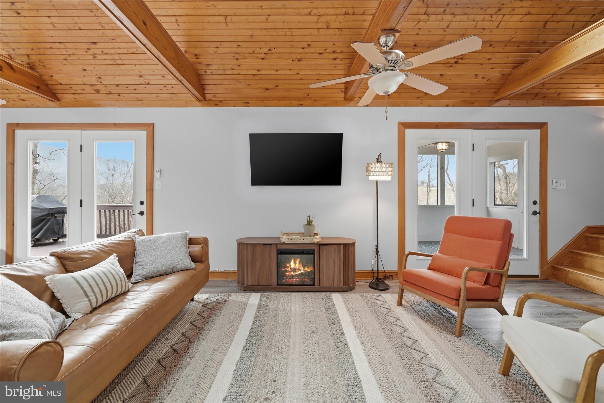 FOX RIDGE FARMS - Residential