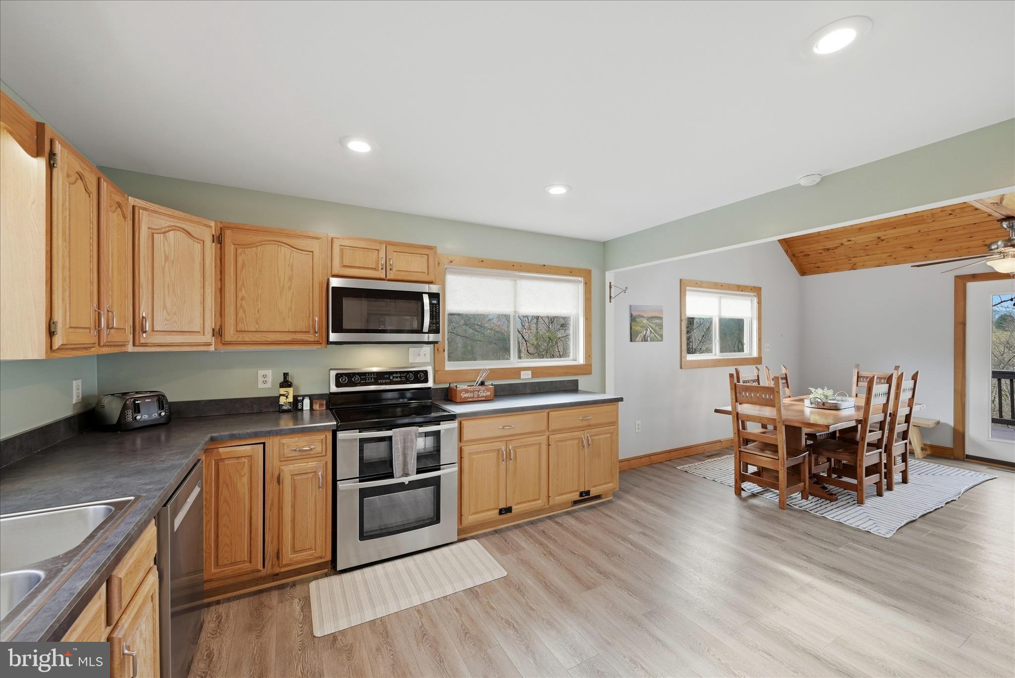 FOX RIDGE FARMS - Residential