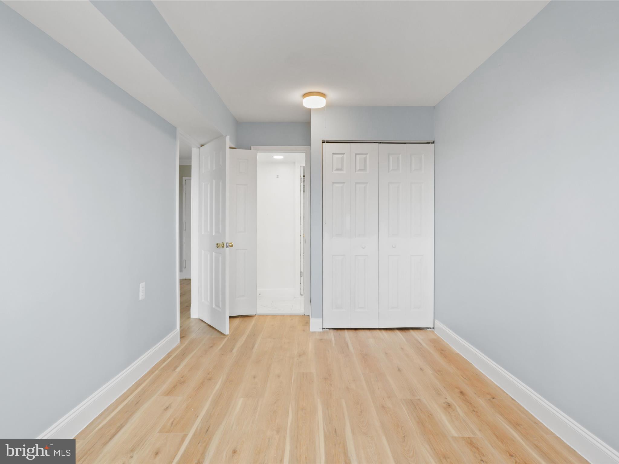 PRESIDENTIAL TOWERS - Residential