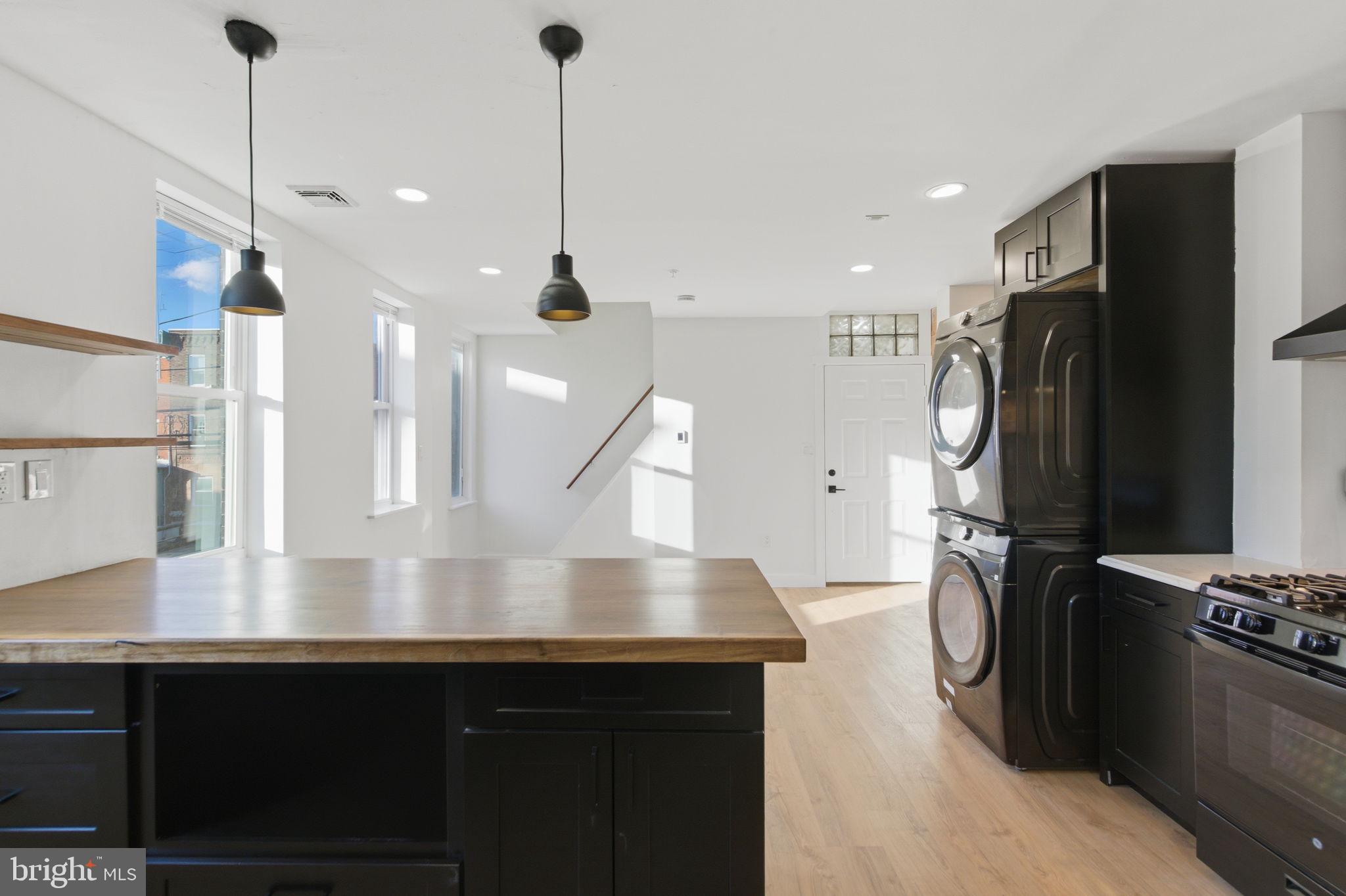 2738 POPLAR STREET 2R