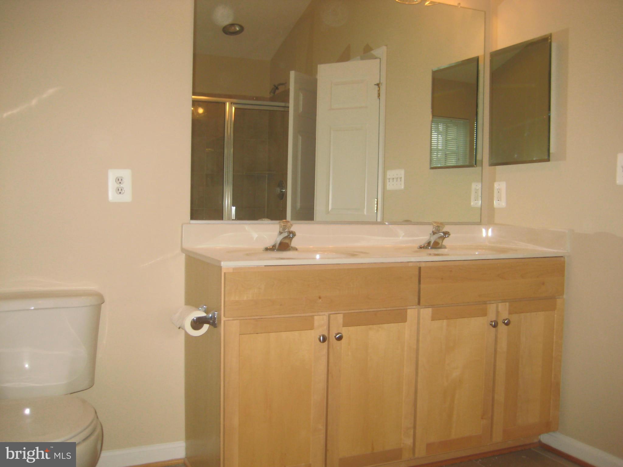 VICTORIA'S LANDING - Residential Lease