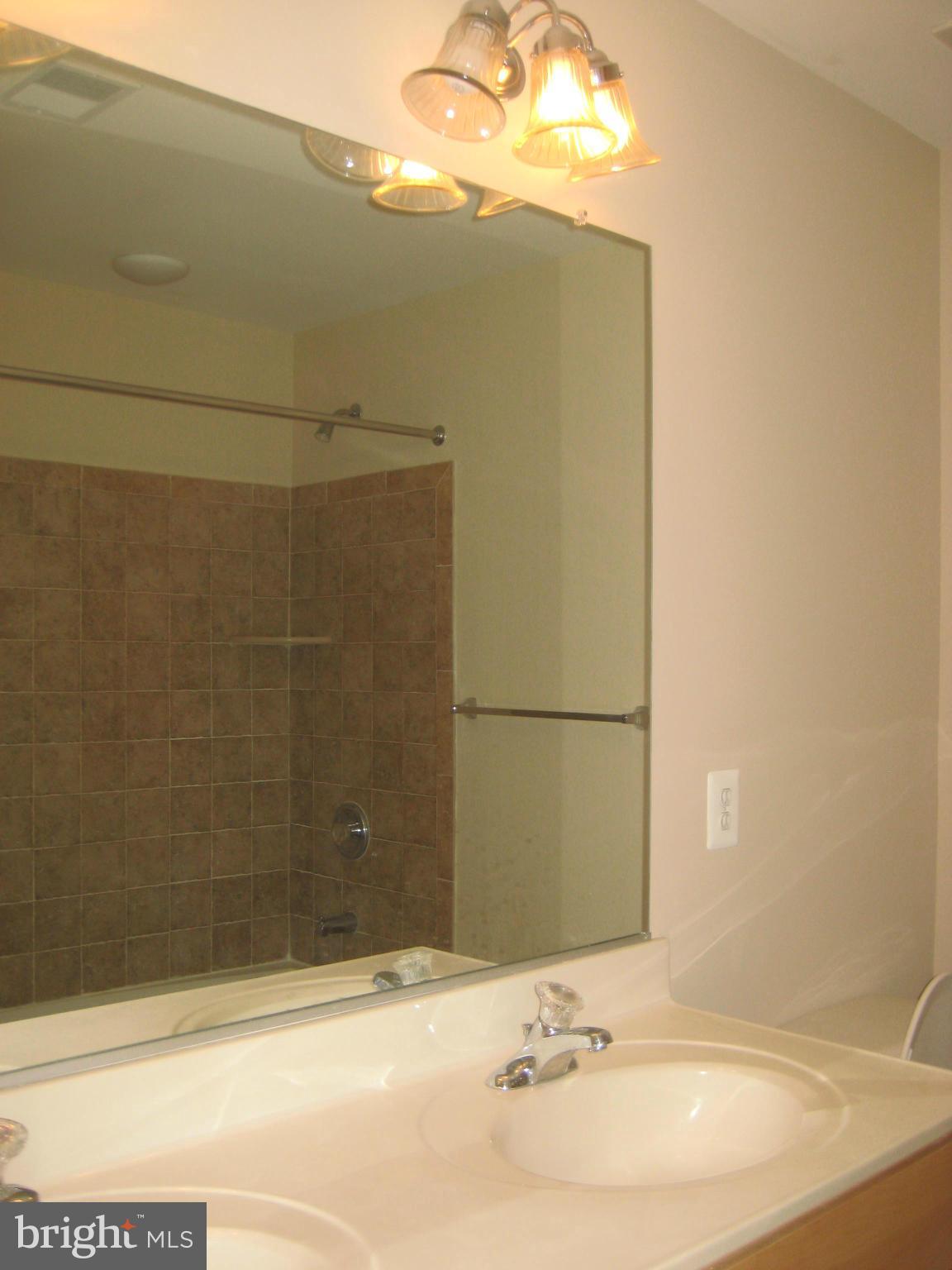 VICTORIA'S LANDING - Residential Lease