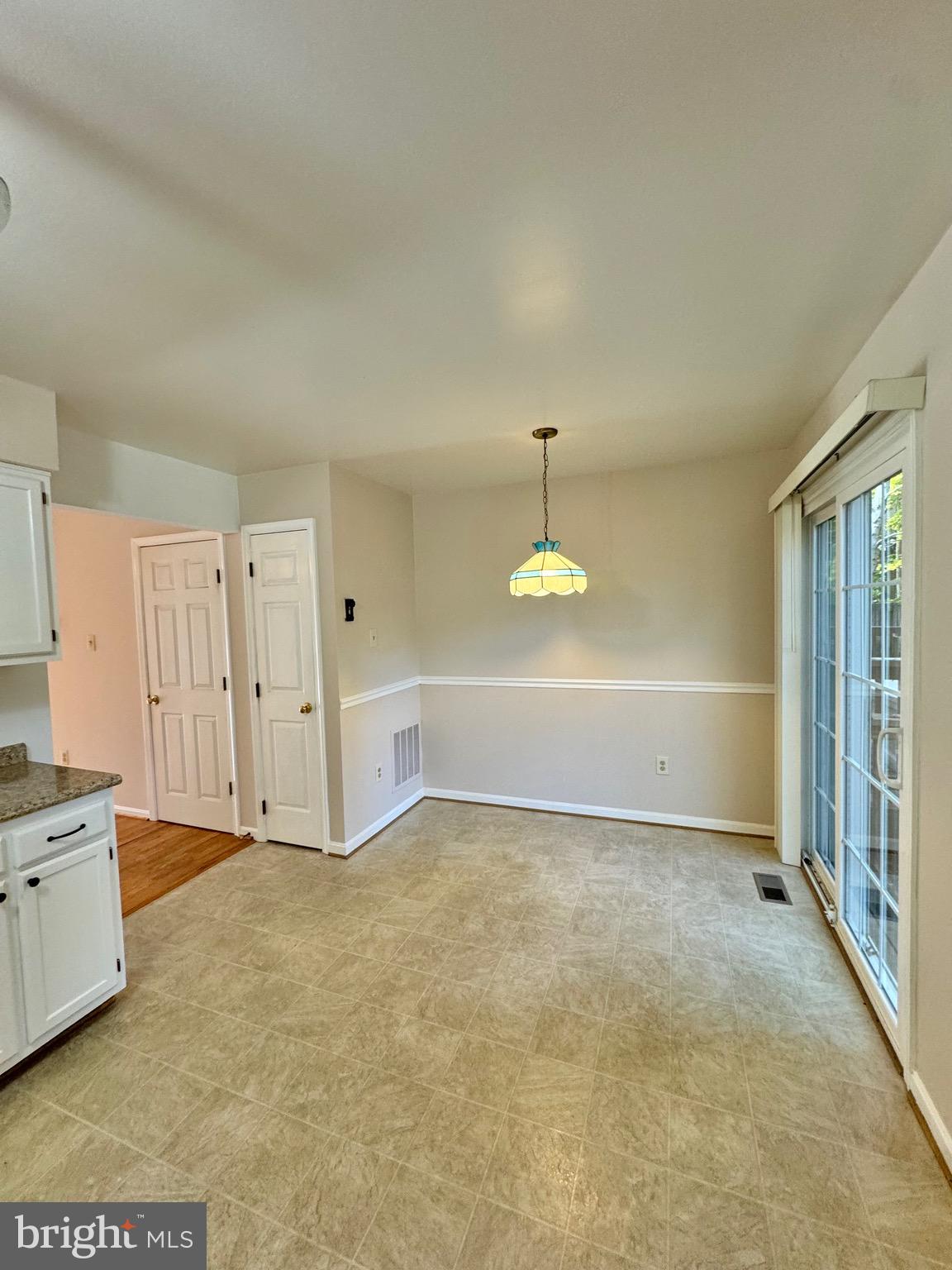 RIVERCHASE - Residential Lease