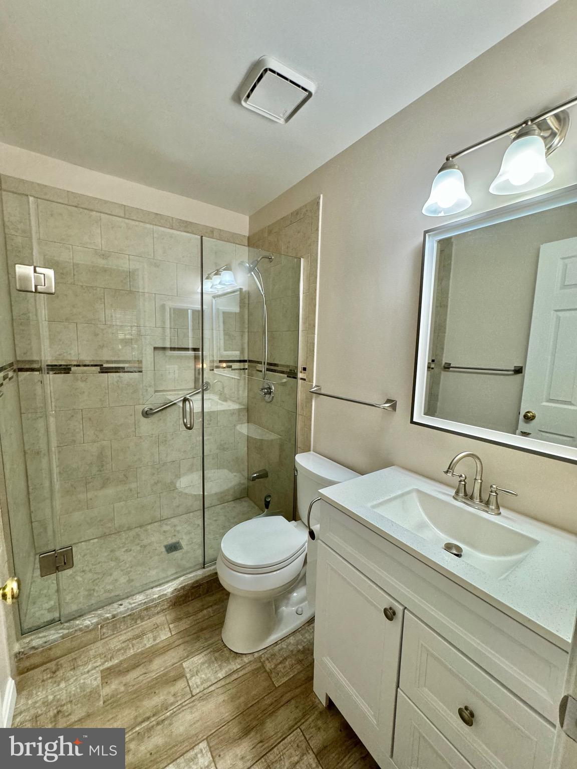 RIVERCHASE - Residential Lease