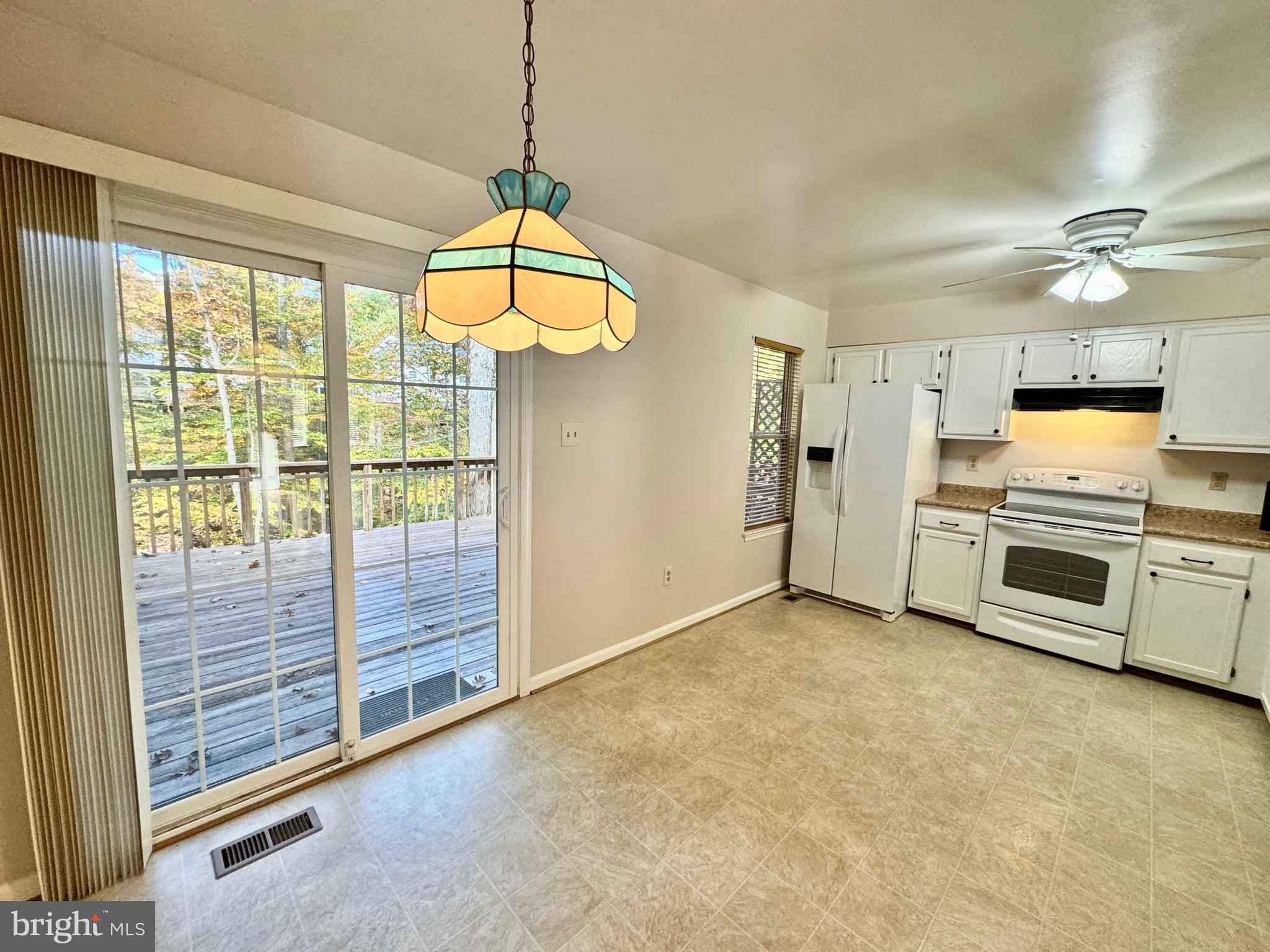 RIVERCHASE - Residential Lease