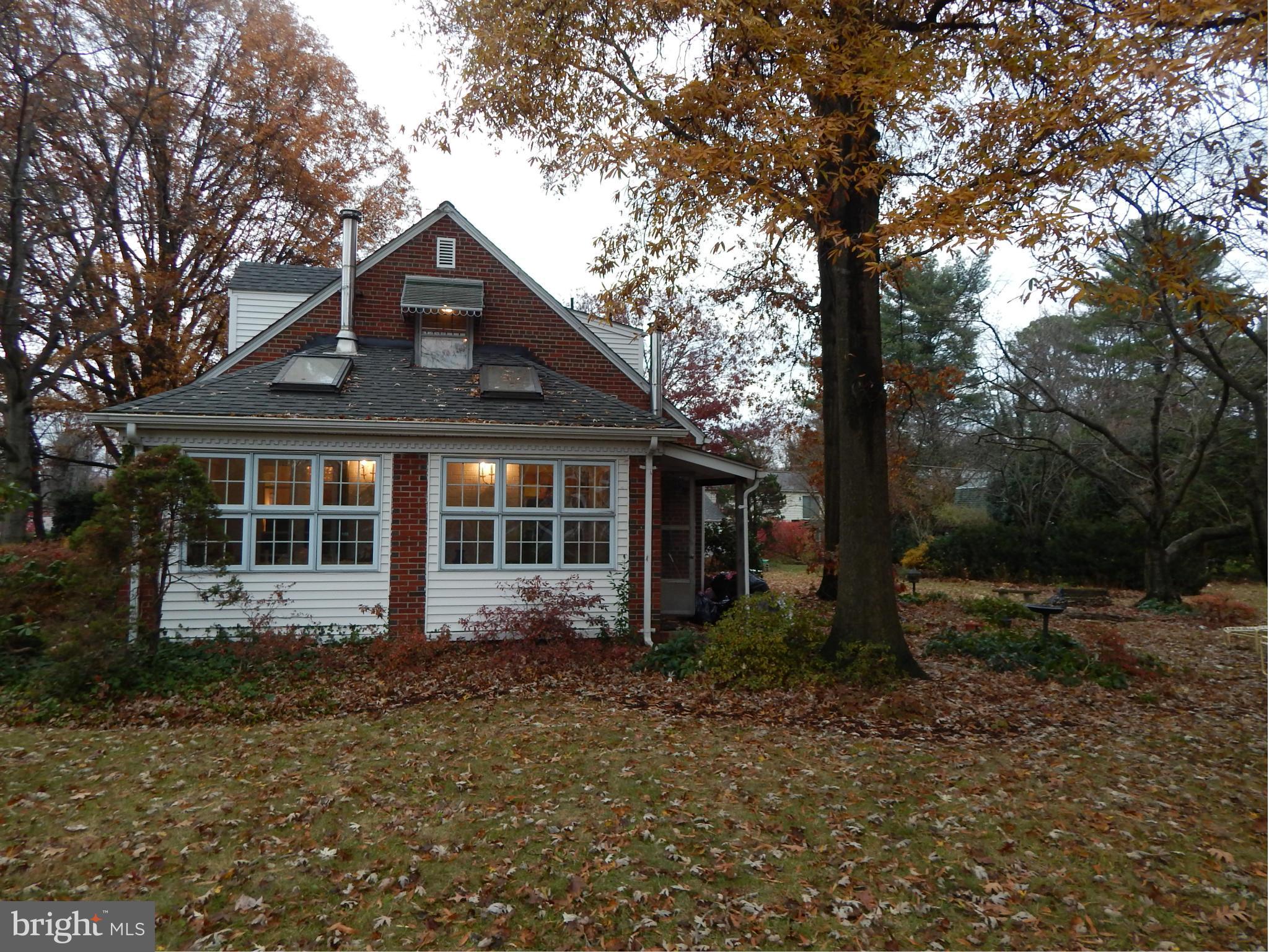 COLLINGWOOD MANOR - Residential