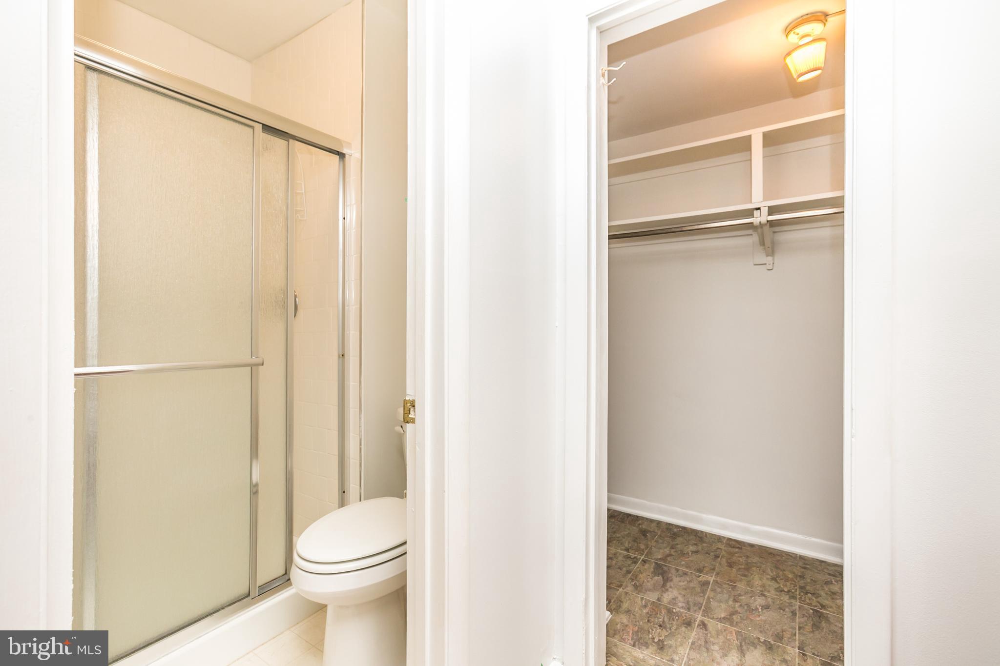 CROSS KEYS - Residential Lease