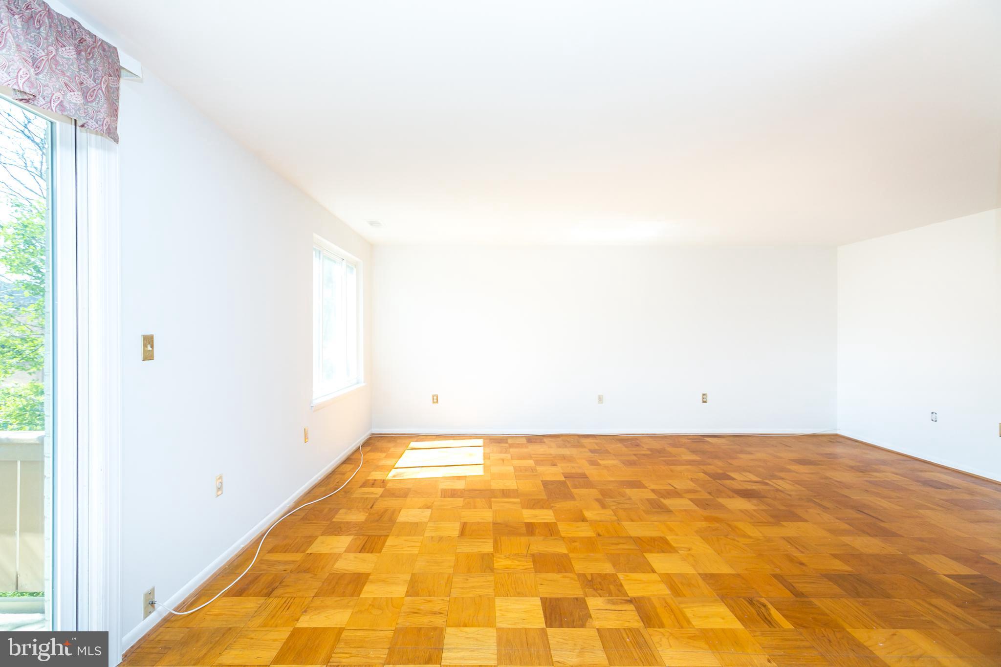 CROSS KEYS - Residential Lease