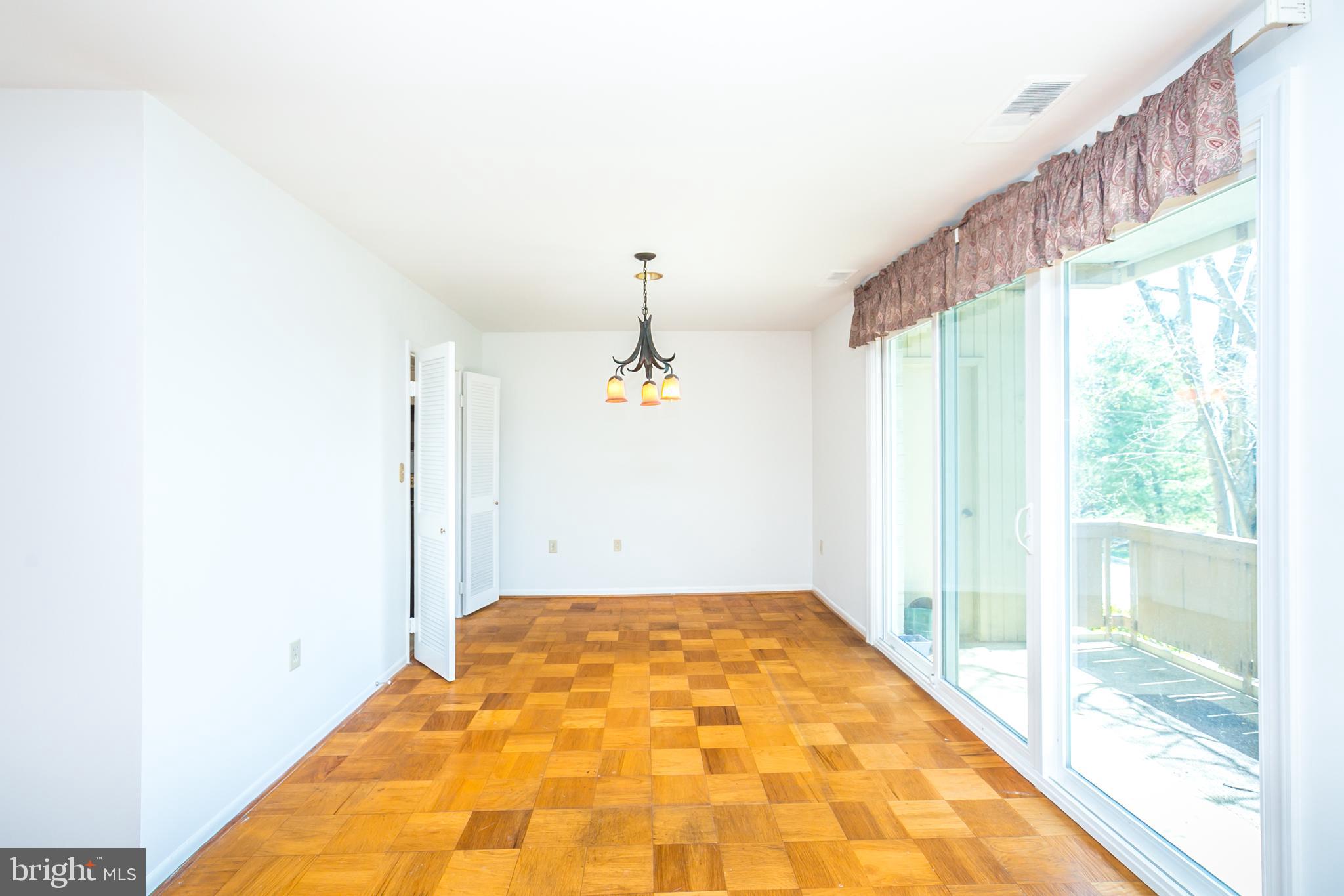 CROSS KEYS - Residential Lease