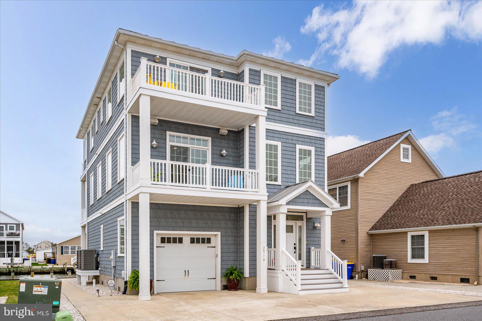 CAPE WINDSOR - Residential