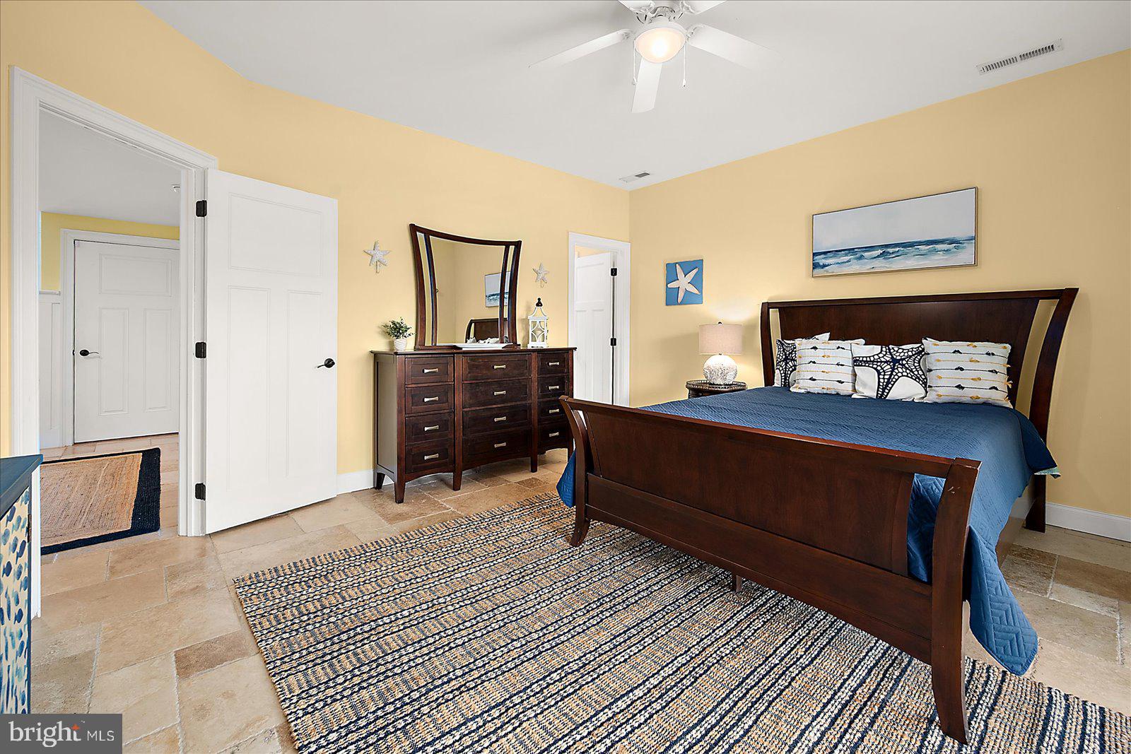 CAPE WINDSOR - Residential