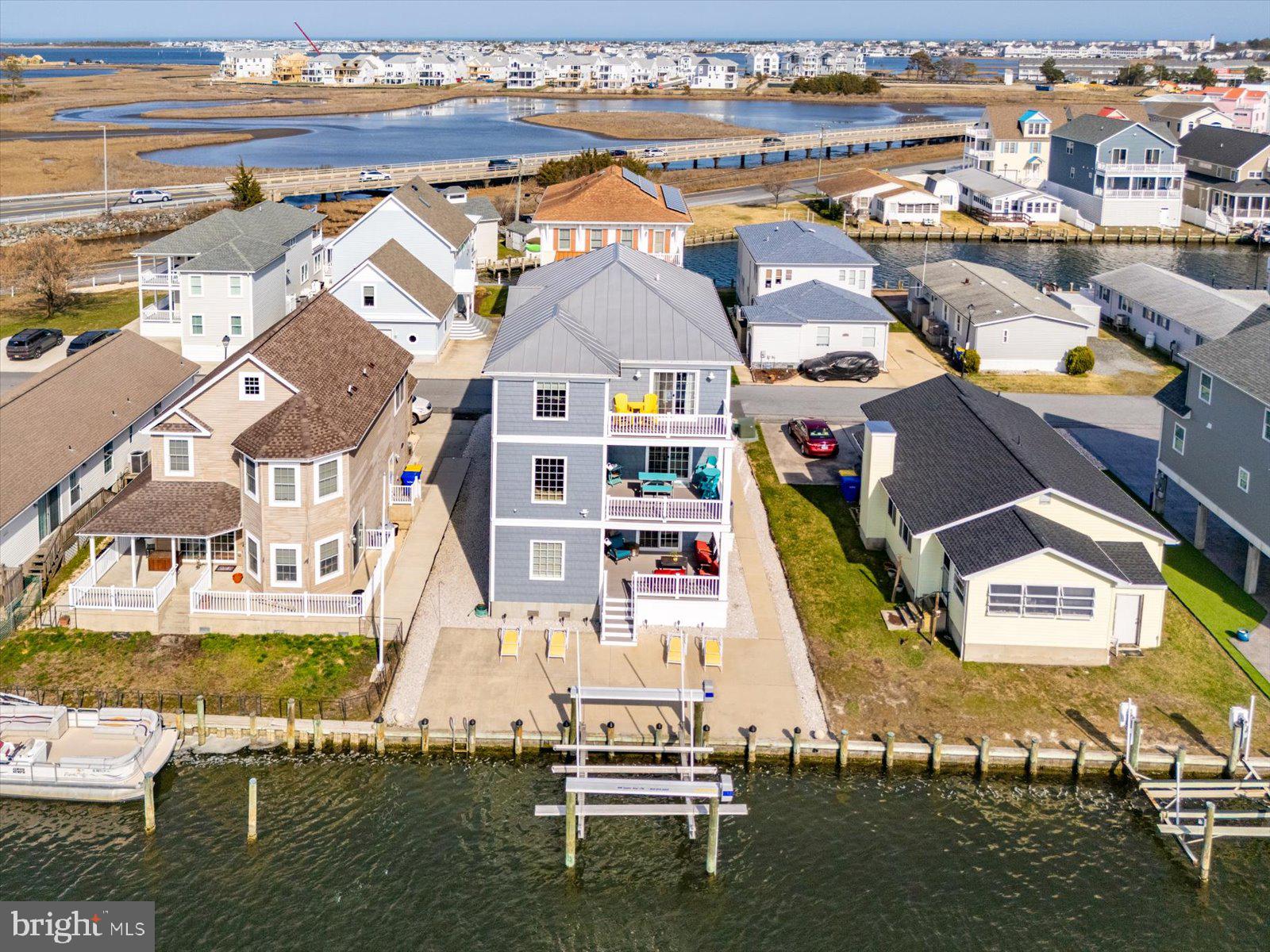 CAPE WINDSOR - Residential