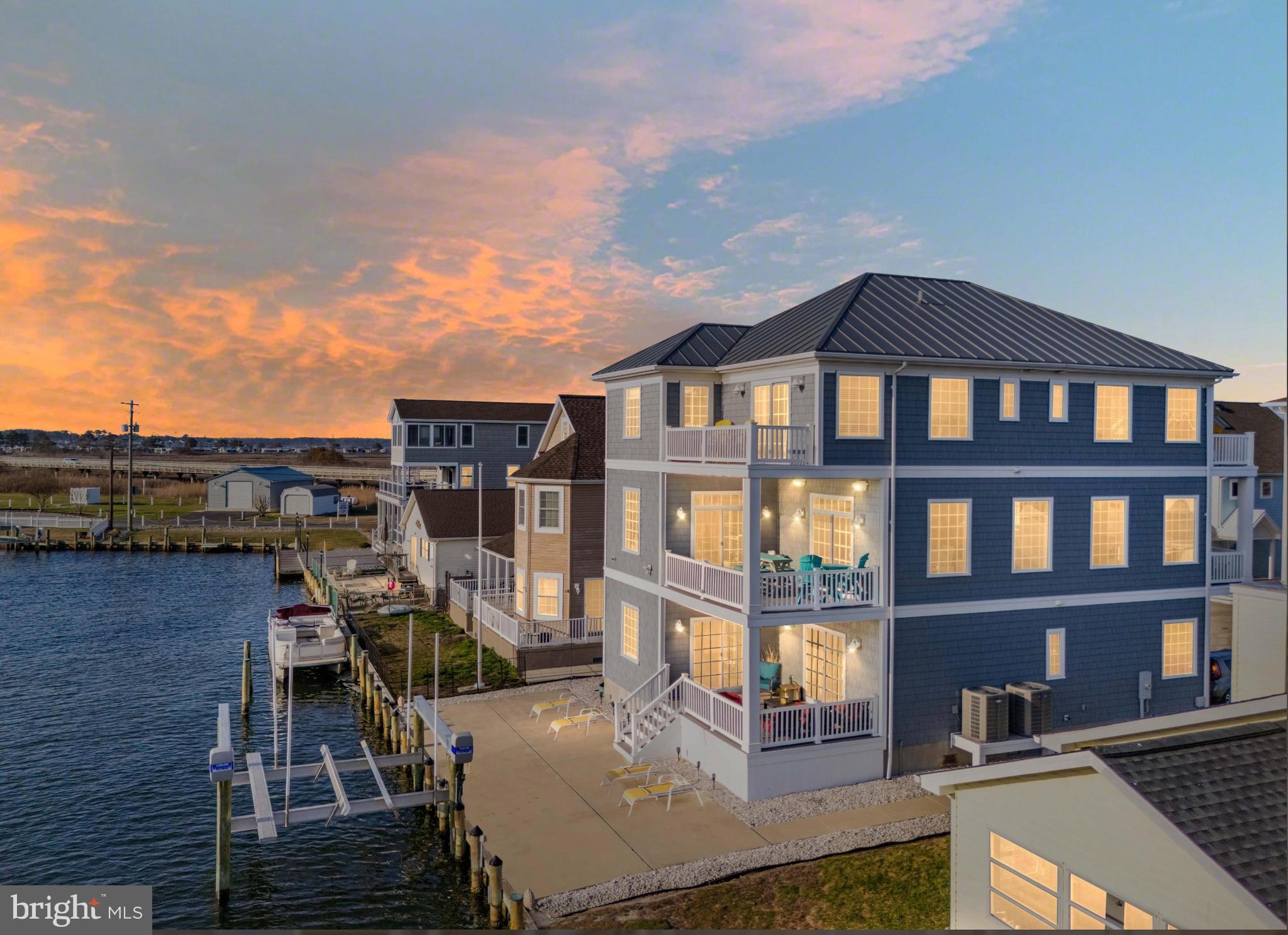 CAPE WINDSOR - Residential