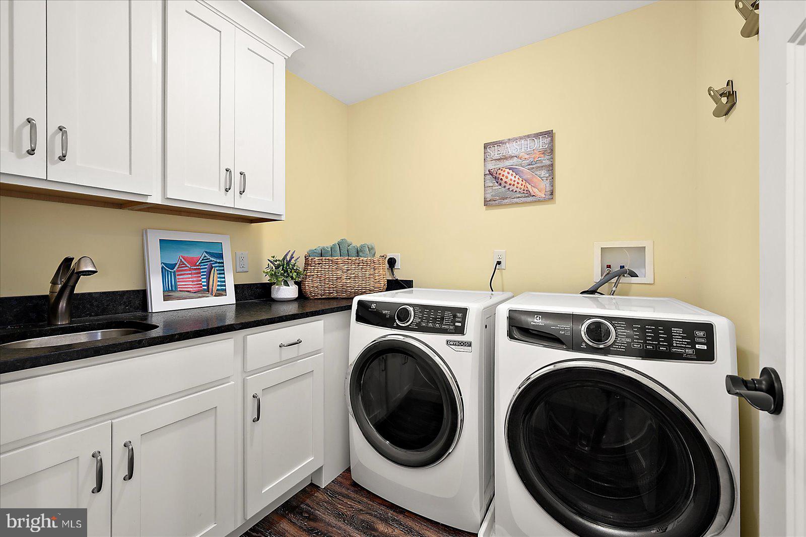 CAPE WINDSOR - Residential