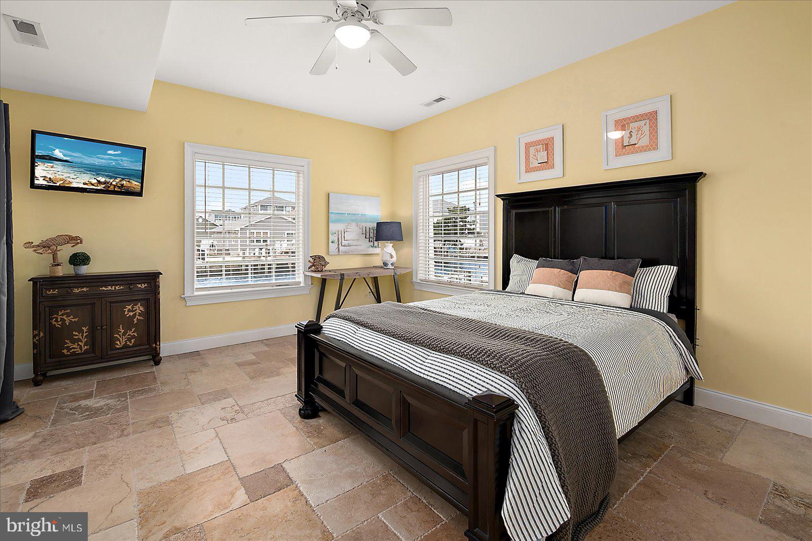 CAPE WINDSOR - Residential