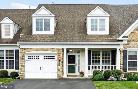 Photo of 210 Reagan Drive, SELLERSVILLE, PA 18960 (MLS # PABU2120300)