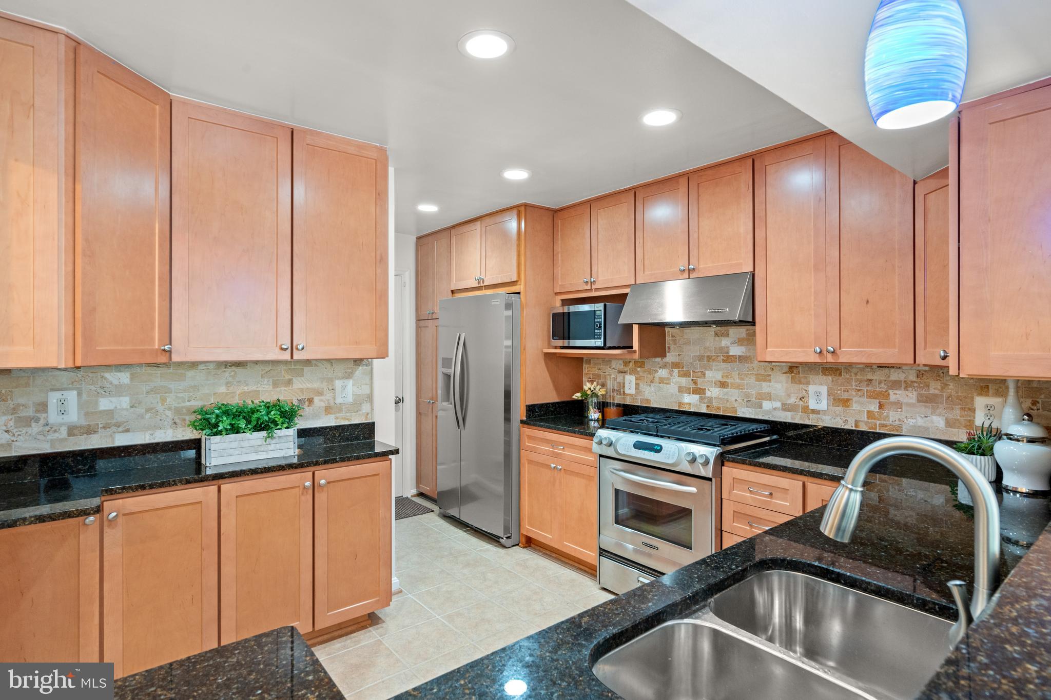 BELLE HAVEN ON THE GREEN - Residential