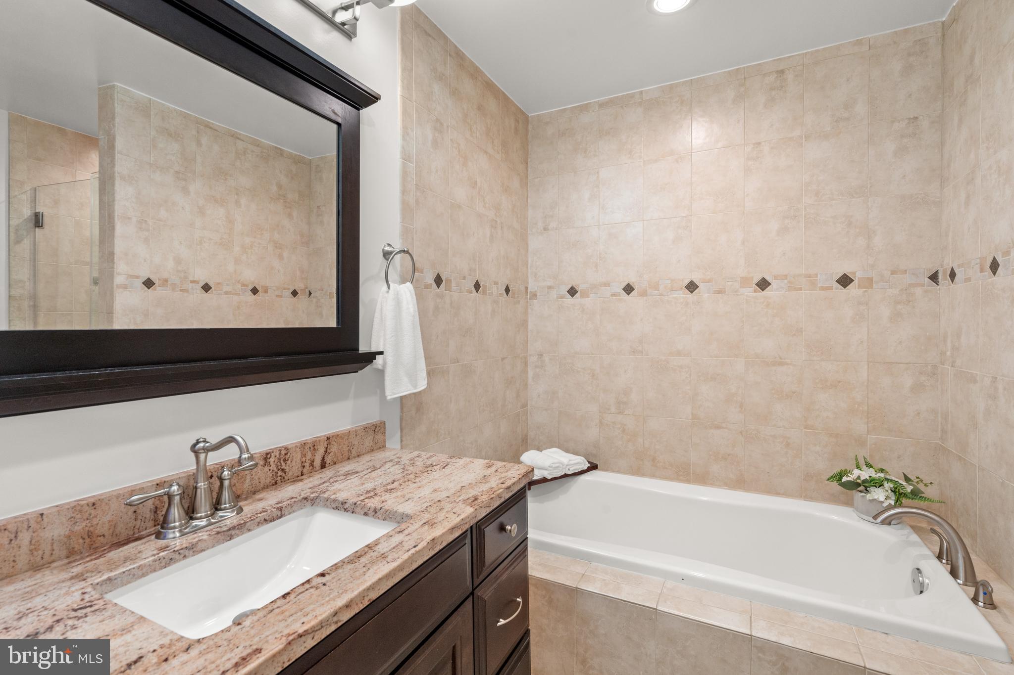 BELLE HAVEN ON THE GREEN - Residential