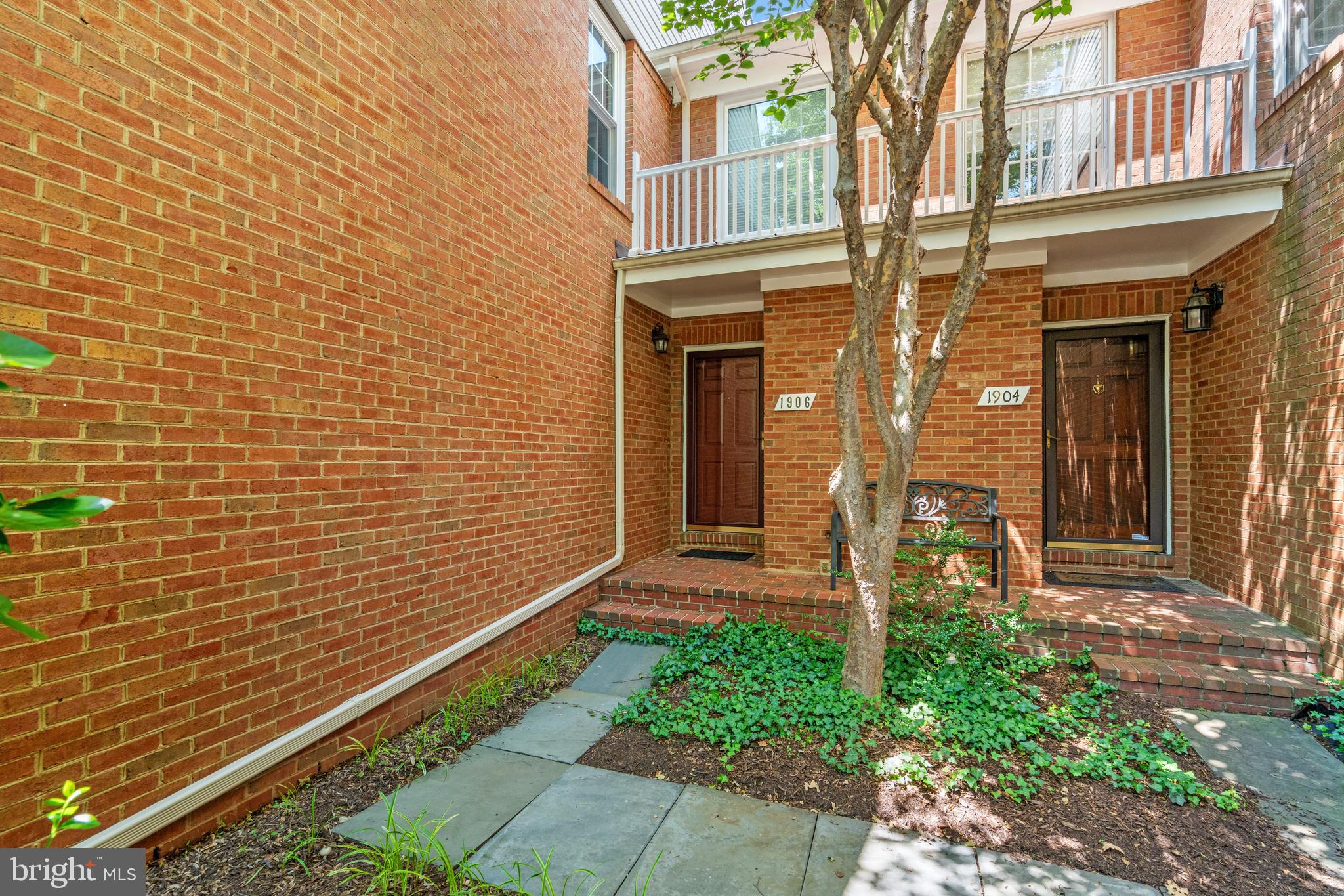 BELLE HAVEN ON THE GREEN - Residential