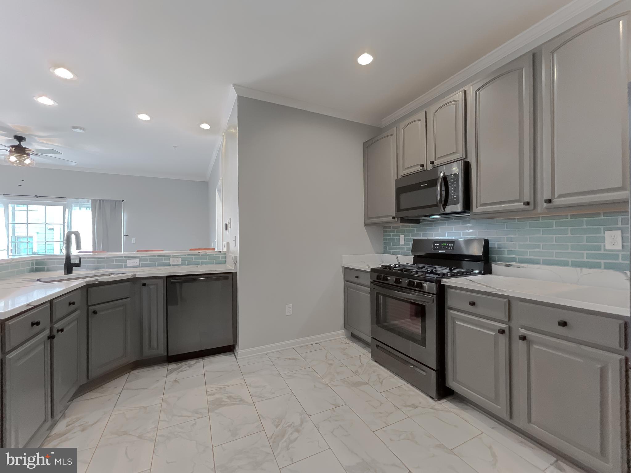 WINDWARD HARBOUR AT SOLOMONS - Residential