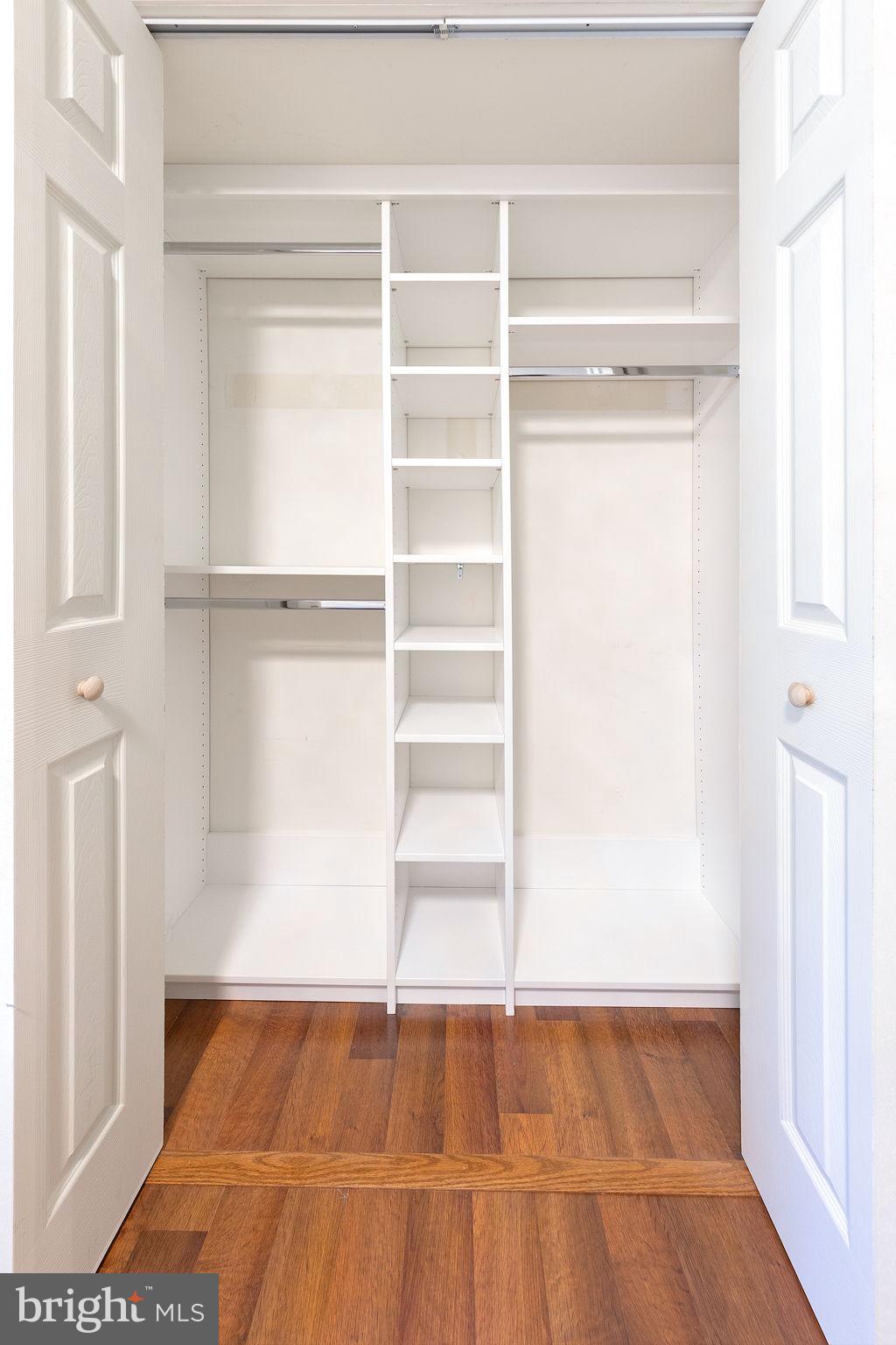 CANTERBURY SQUARE - Residential