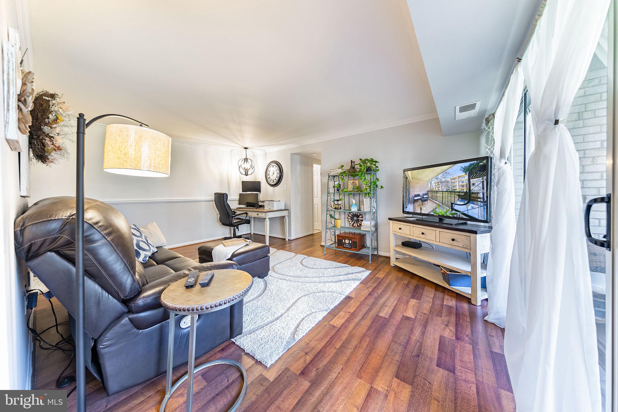 CANTERBURY SQUARE - Residential