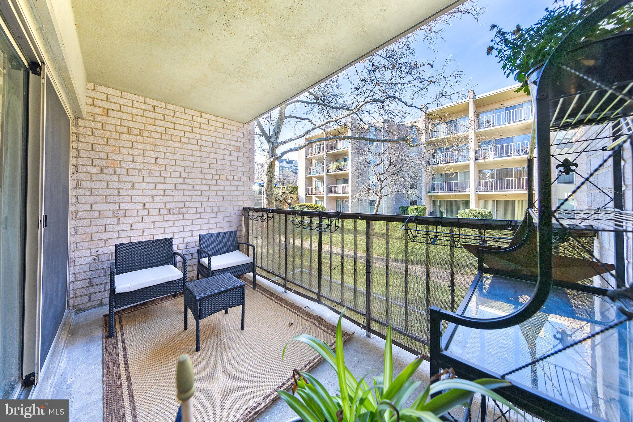 CANTERBURY SQUARE - Residential