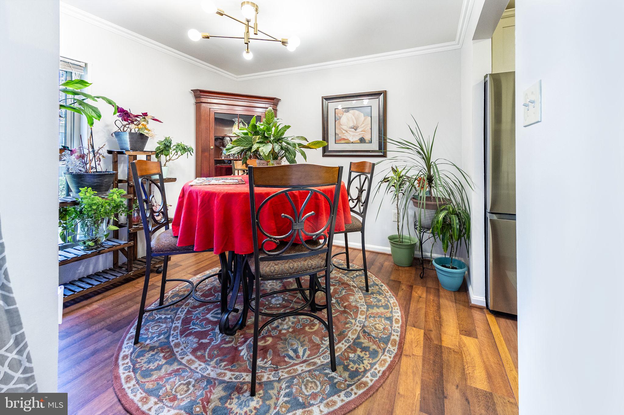 CANTERBURY SQUARE - Residential