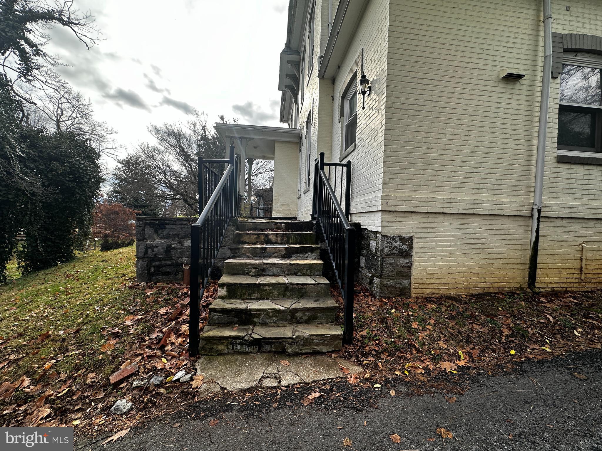 HAGERSTOWN - Residential Income