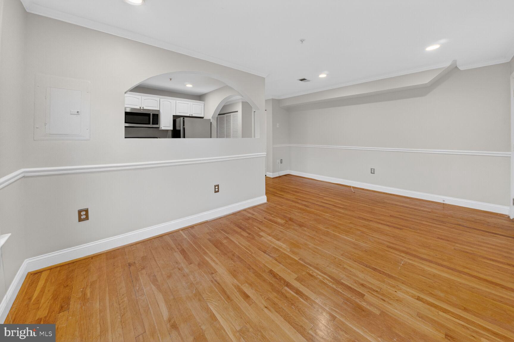 401 EVARTS STREET NE 304