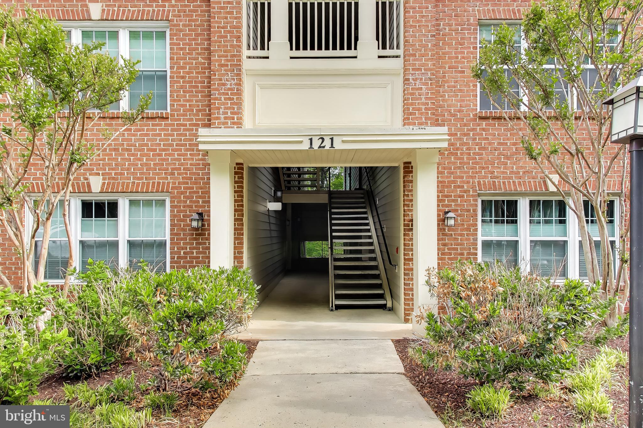 121 TIMBERBROOK LANE 203