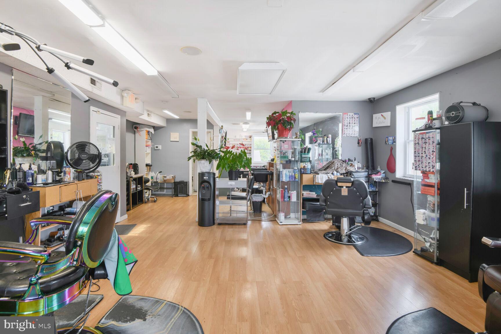 TAKOMA PARK - Commercial Sale