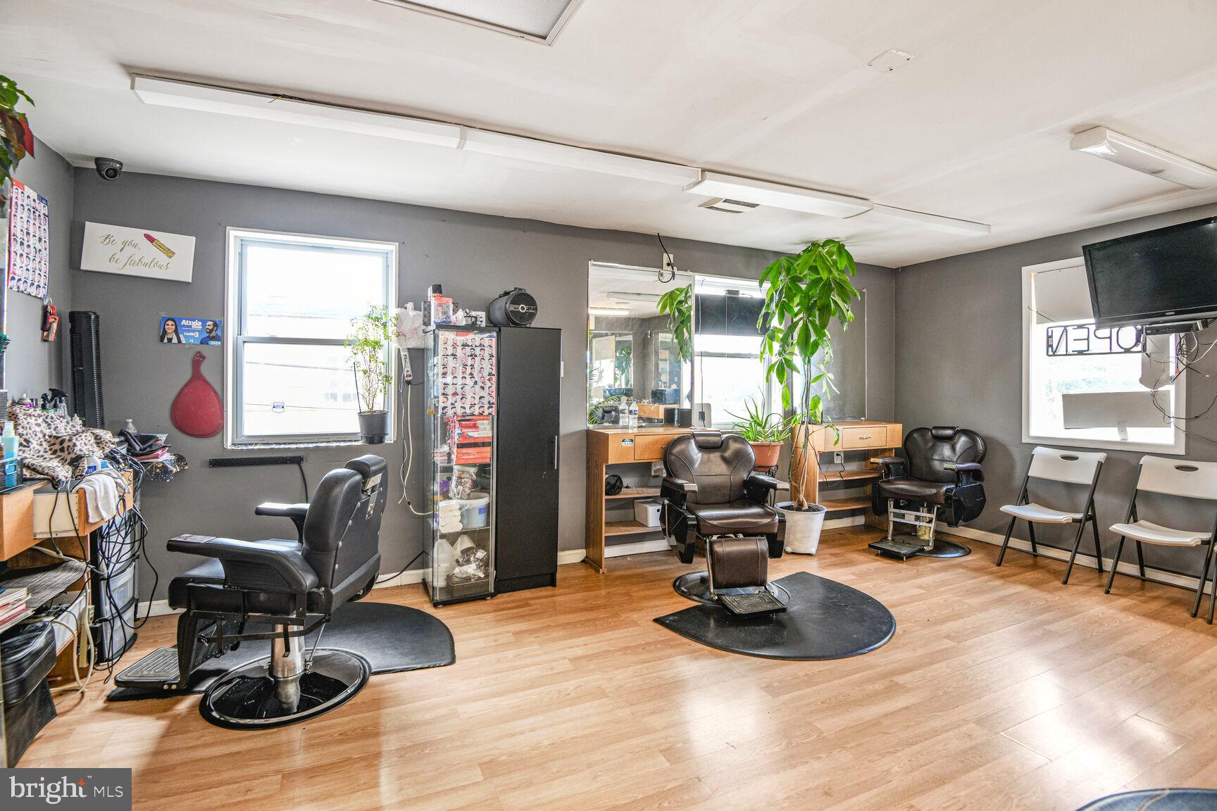 TAKOMA PARK - Commercial Sale