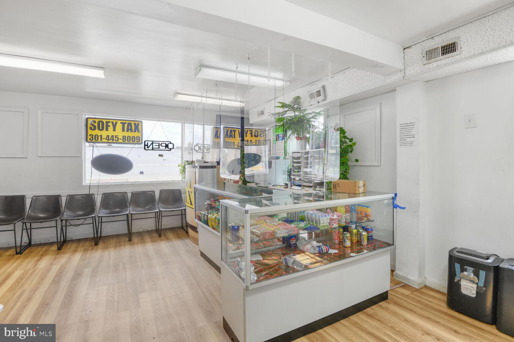 TAKOMA PARK - Commercial Sale