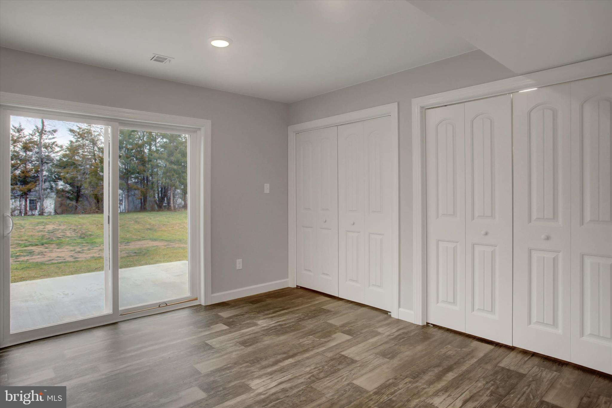 RANDOM OAKS PHASE II - Residential