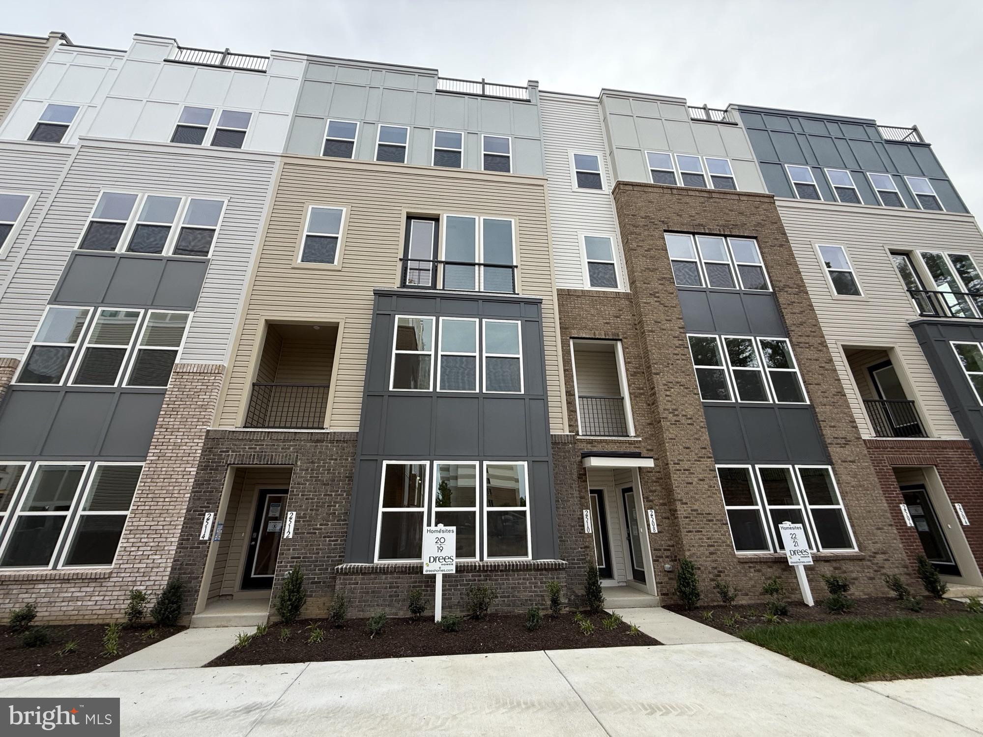 NEABSCO COMMONS - Residential