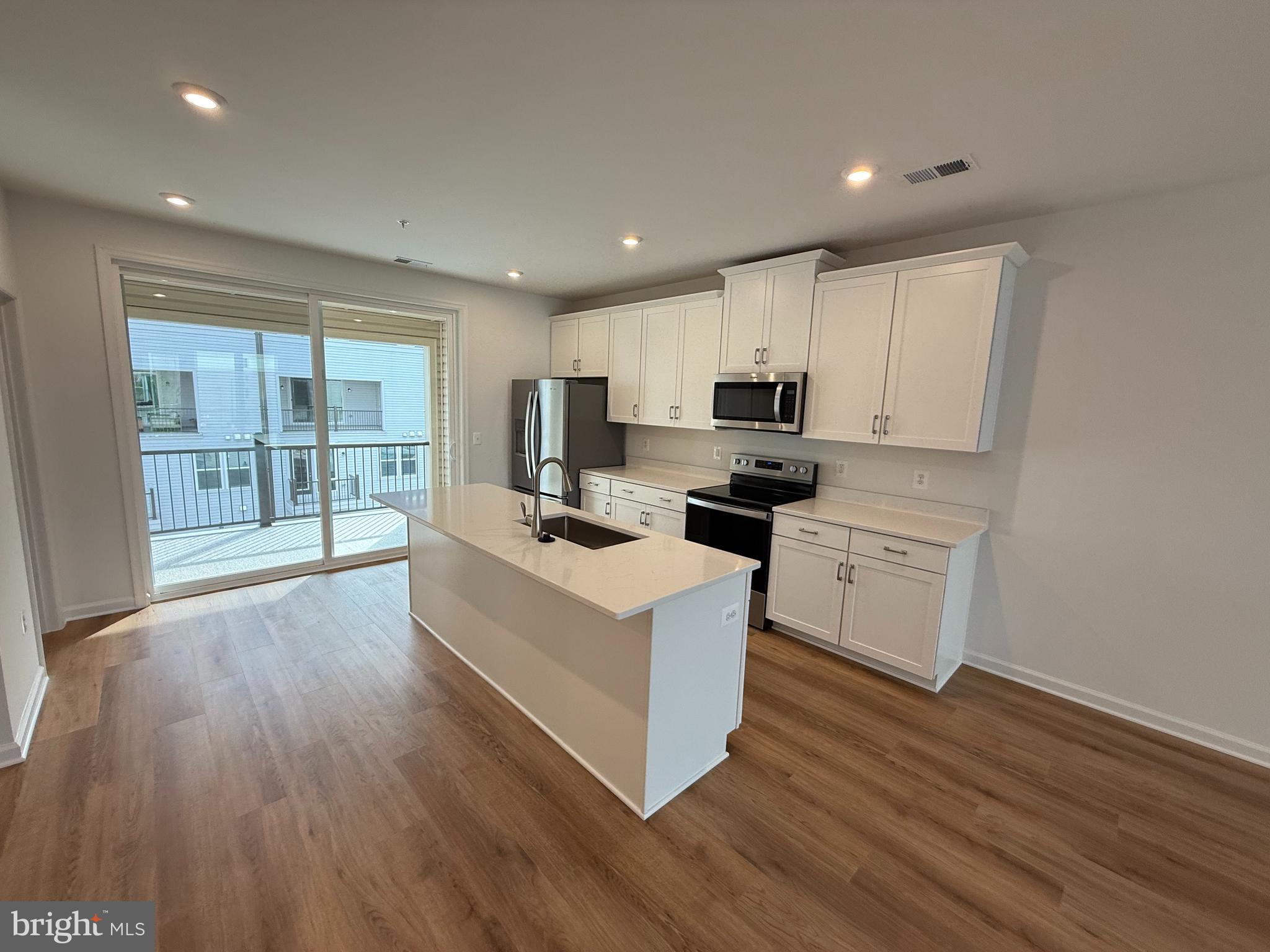 NEABSCO COMMONS - Residential