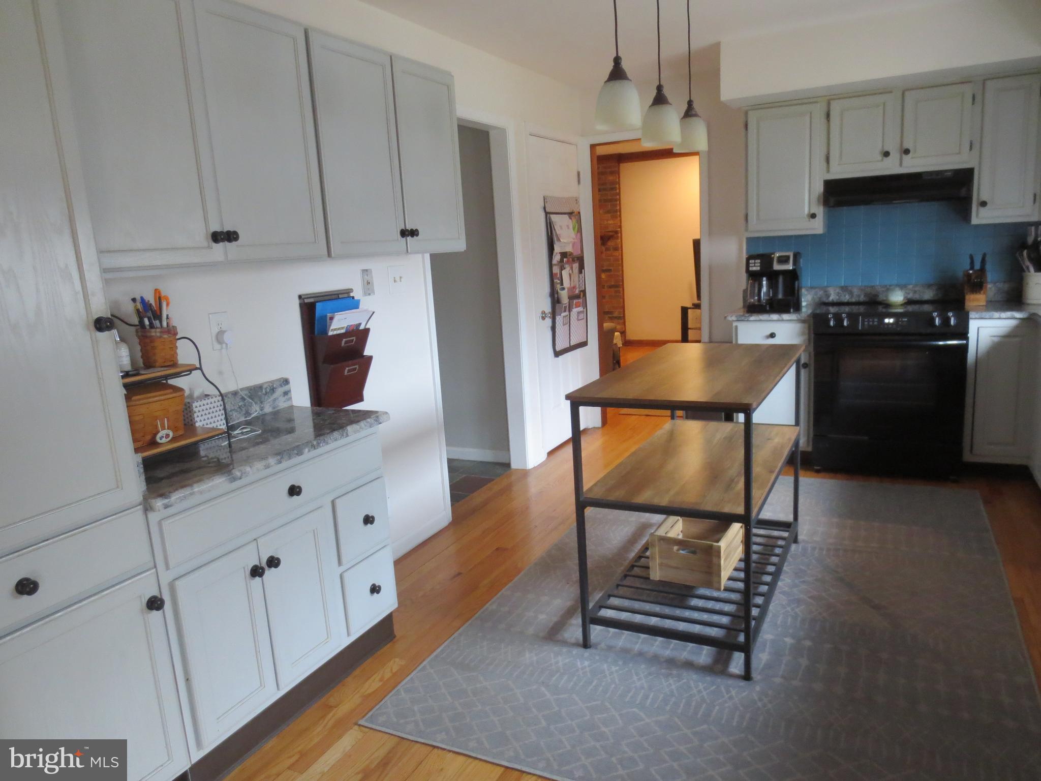 HICKORY WOODS - Residential