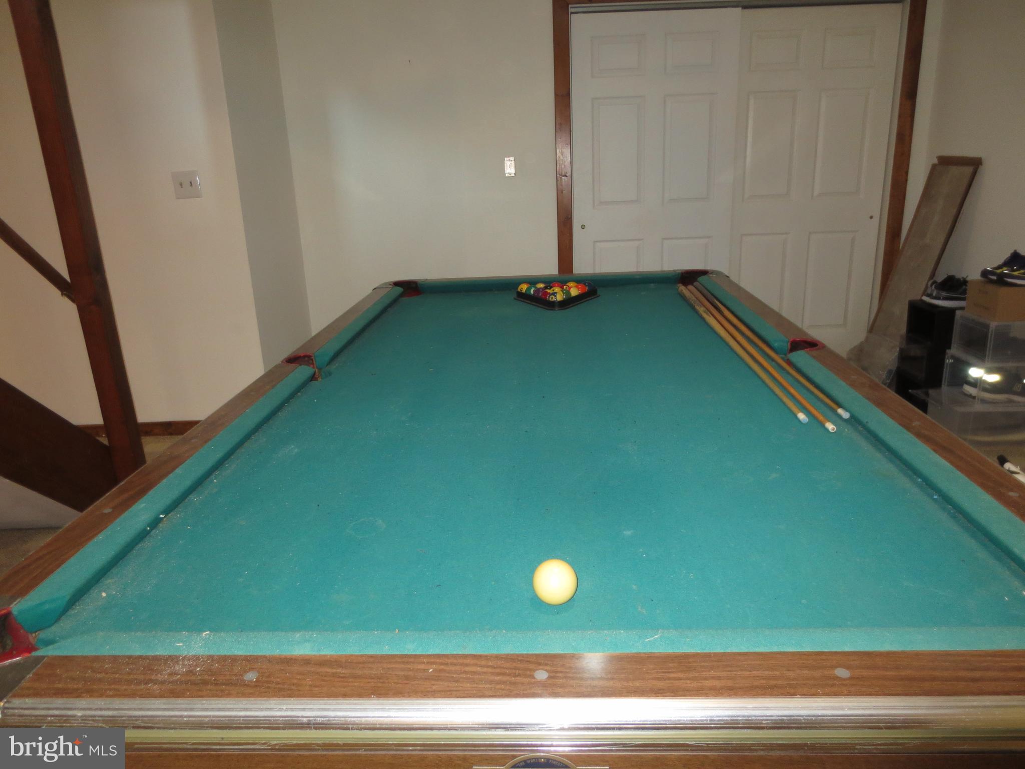 HICKORY WOODS - Residential