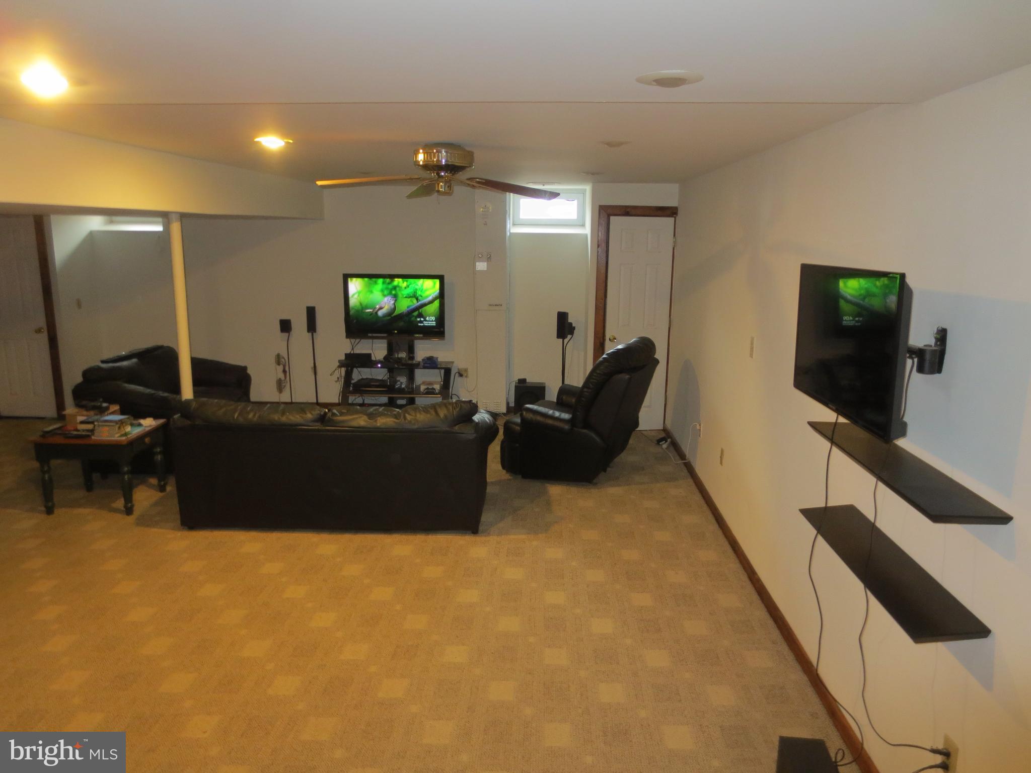 HICKORY WOODS - Residential